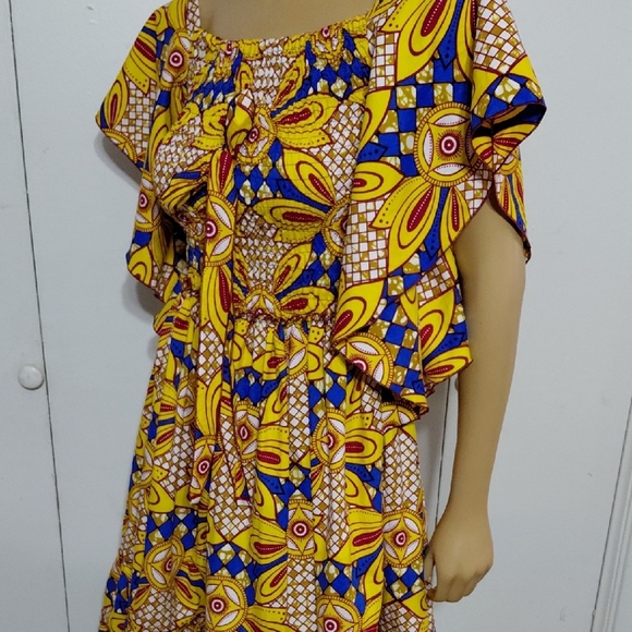 👗♻️ African Patterned Dress - Picture 6 of 11